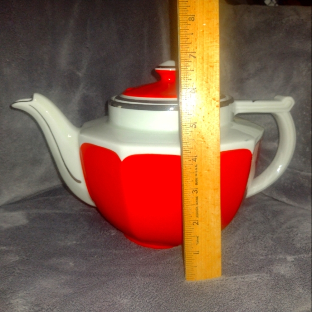 VTG MCM HALL’S SUPERIOR QUALITY KITCHENWARE USA RED WHTE LARGE TEAPOT